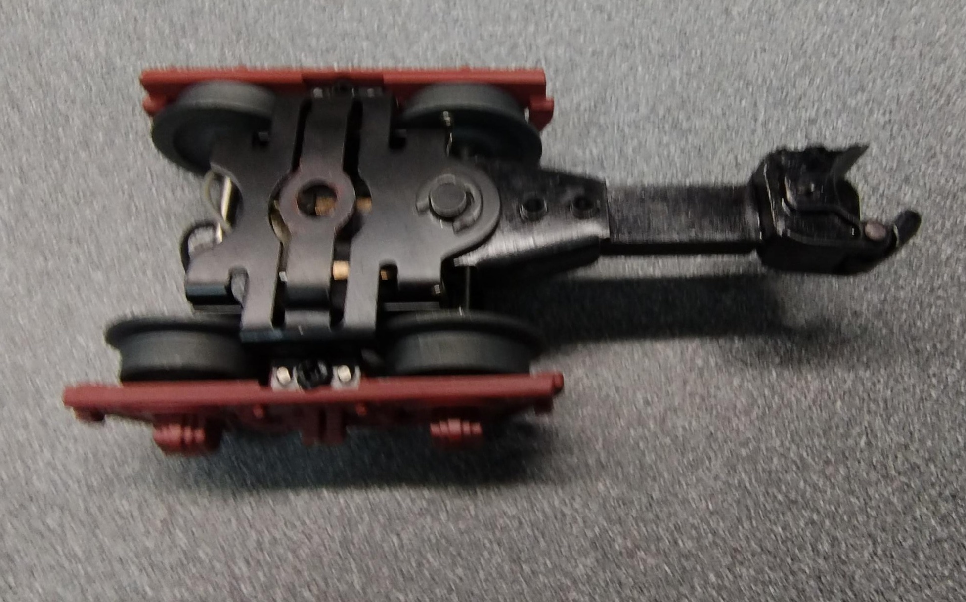 SCALE TRK / CBS 'Q'-TYPE / W/COLL (CPLR 2.57") BROWN